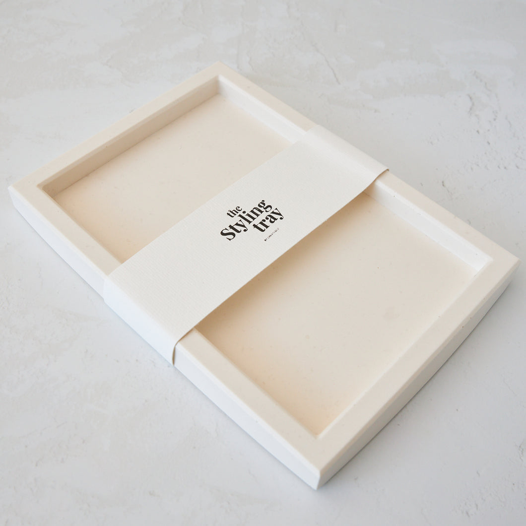 StylingTray Square Off-White
