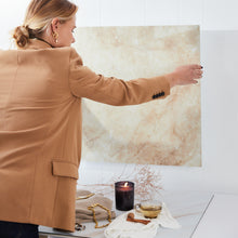 Afbeelding in Gallery-weergave laden, TAN MARBLE STYLINGBOARD
