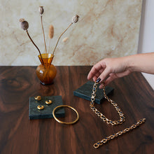 Afbeelding in Gallery-weergave laden, DARK WOOD STYLINGBOARD