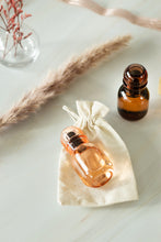 Afbeelding in Gallery-weergave laden, PINK MARBLE STYLINGBOARD